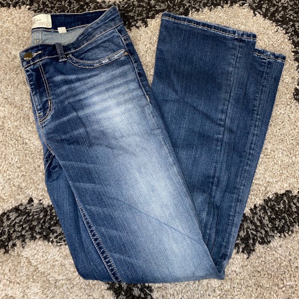 Buckle bootcut jeans